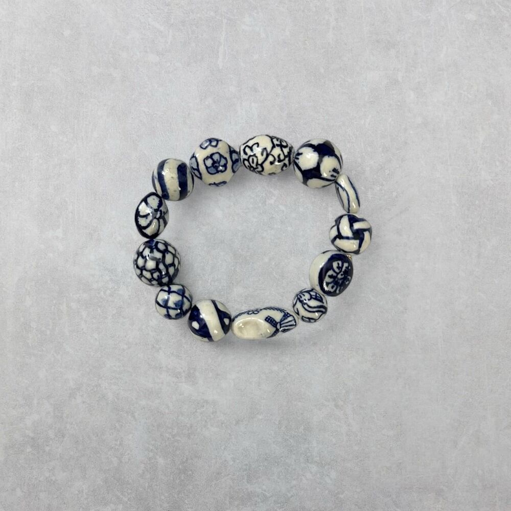 White and Blue Floral Dutch Ceramic Bracelet with Elastic Band